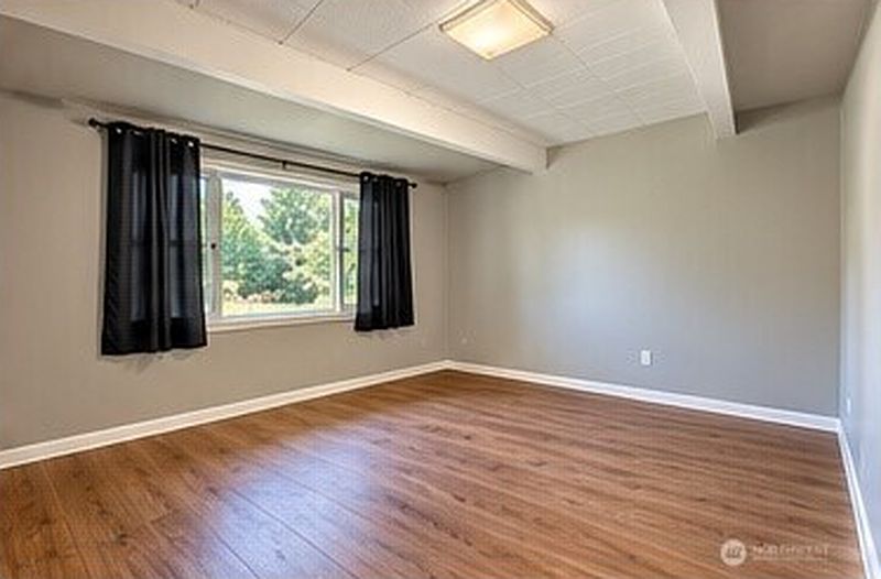 3rd image of 3433 S 229th Place