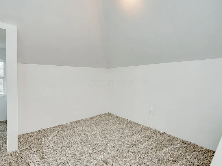 683 S Champion Ave #683 — Photo 16