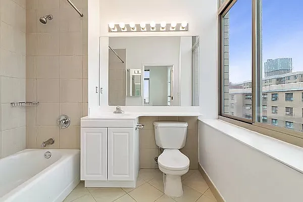 Rented by REAL New York | media 23