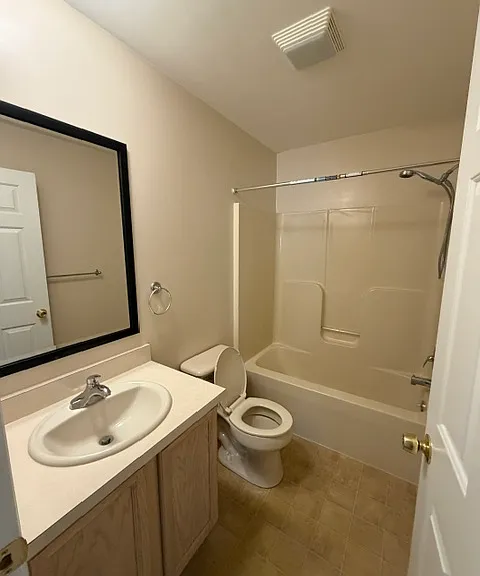 10457 Hughes Ln — Photo 15