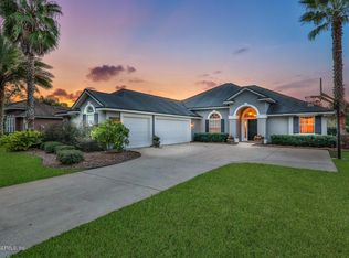 2460 Country Side Dr, Fleming Island, FL 32003