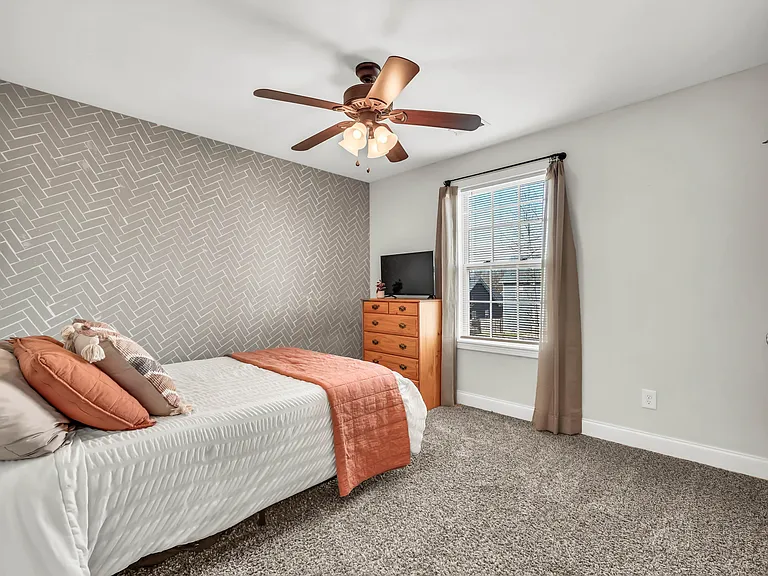 505 Sourwood Dr — Photo 21