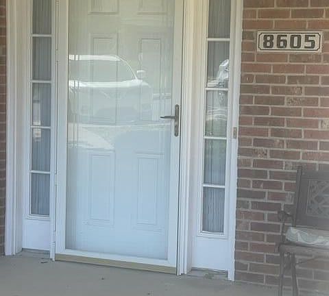 4th image of 8605 Applegate Village Dr