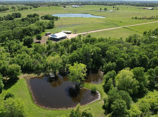 1062 County Road 101, Rogers, TX 76569