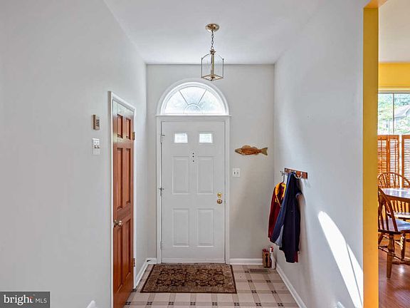 3rd image of 35 Lake Park Ct #964