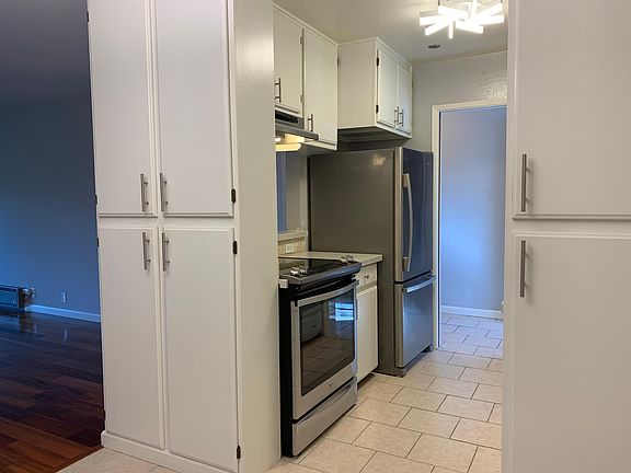 3rd image of 1090 Main St APT 307