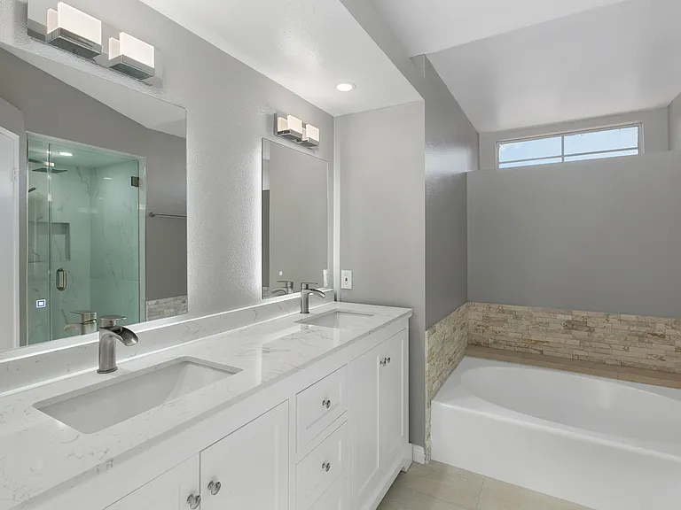 3428 Meadow View Dr — Photo 22