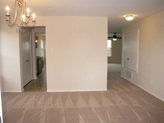 2nd image of 303 Brown St