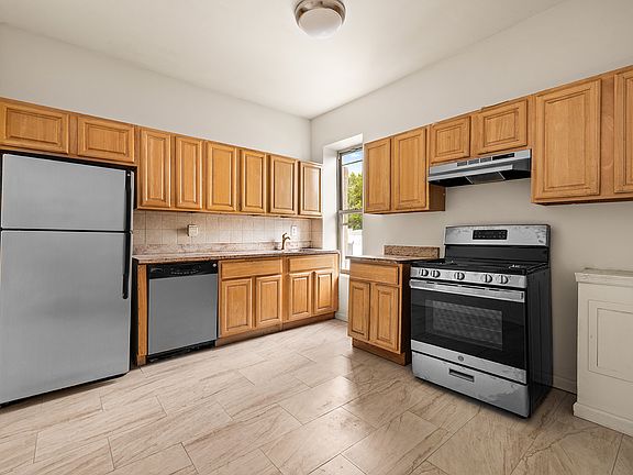 4th image of 314 1st St #6
