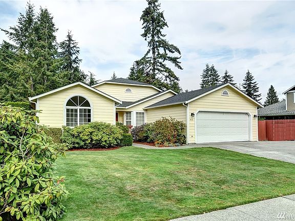 2nd image of 5415 204th St SW