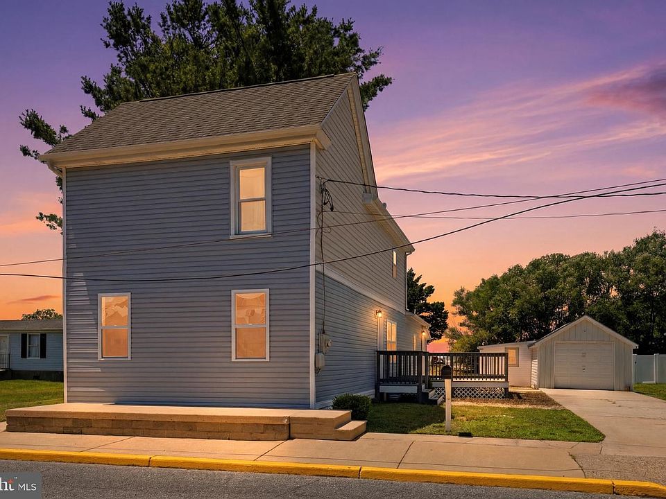 1st image of 213 S West St