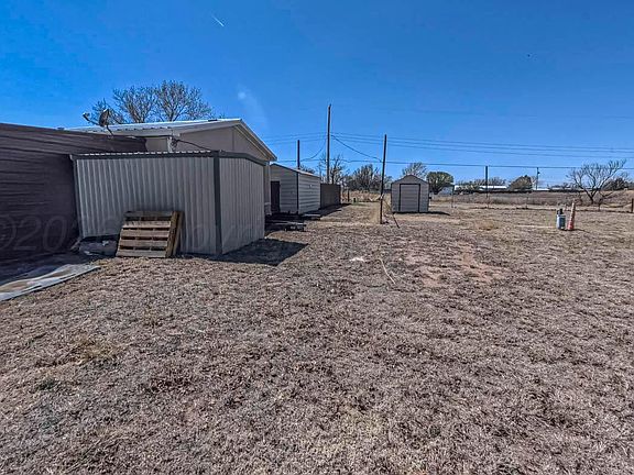 4th image of 228 Karen Dr