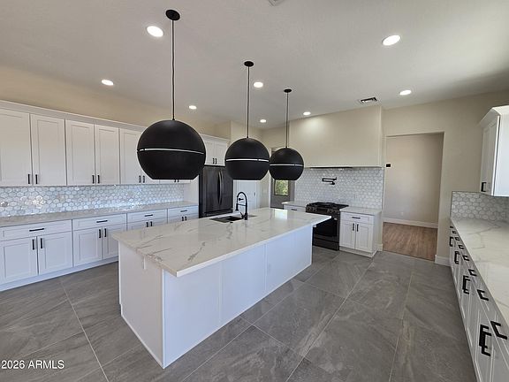 3rd image of 10114 S 43RD Avenue