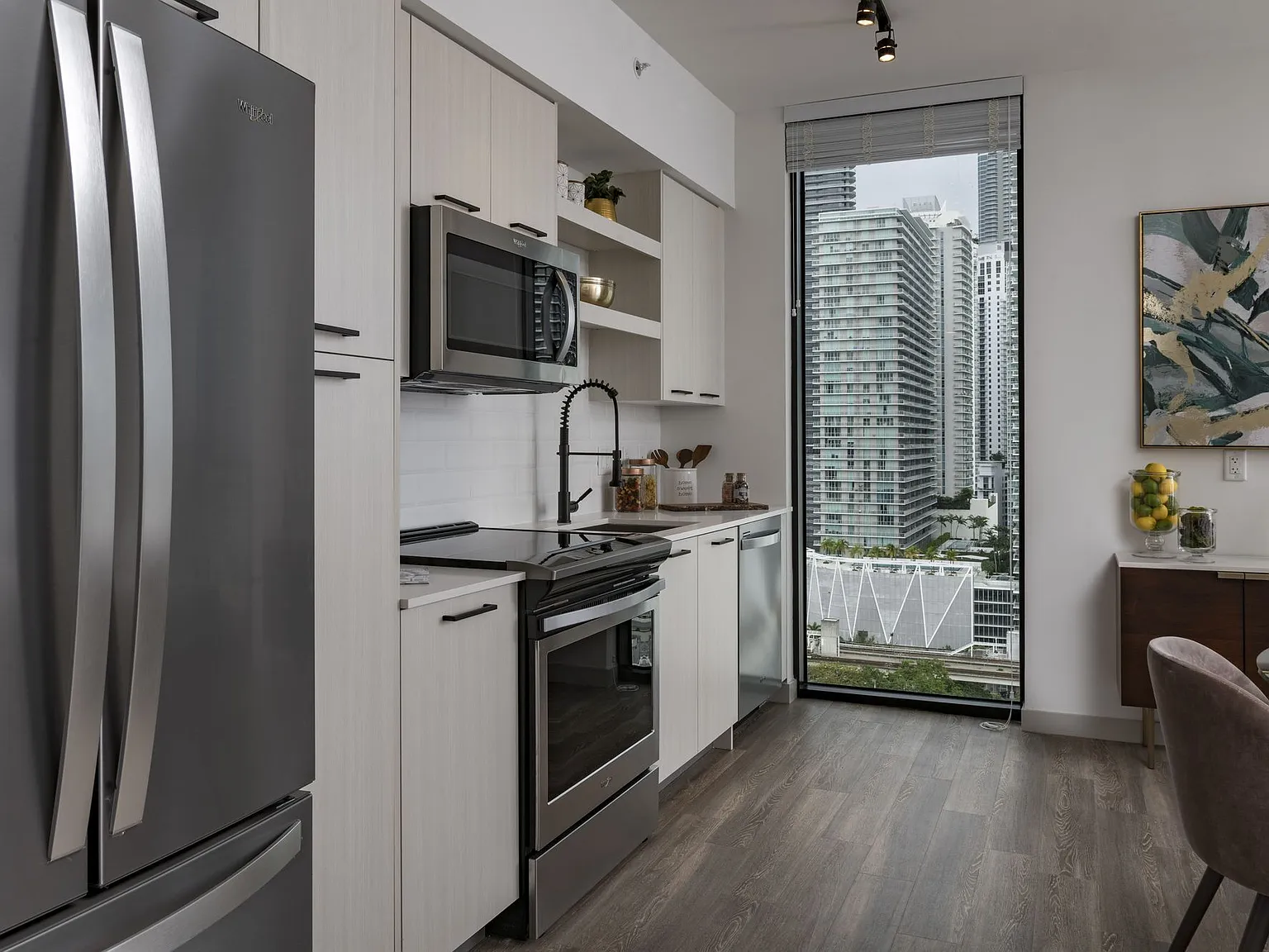 Maizon Brickell — Photo 2