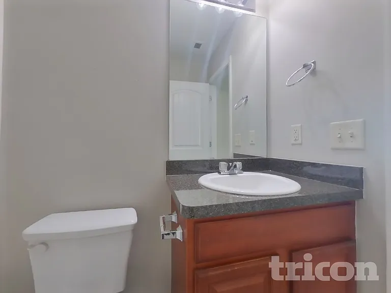 46 Wyndham Ct SE — Photo 8