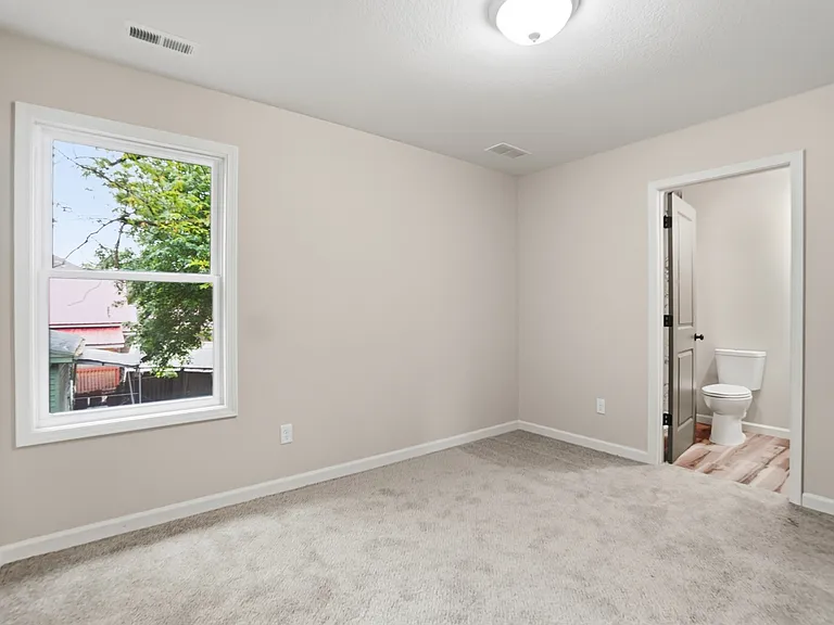 1626 Howell St #201 — Photo 17