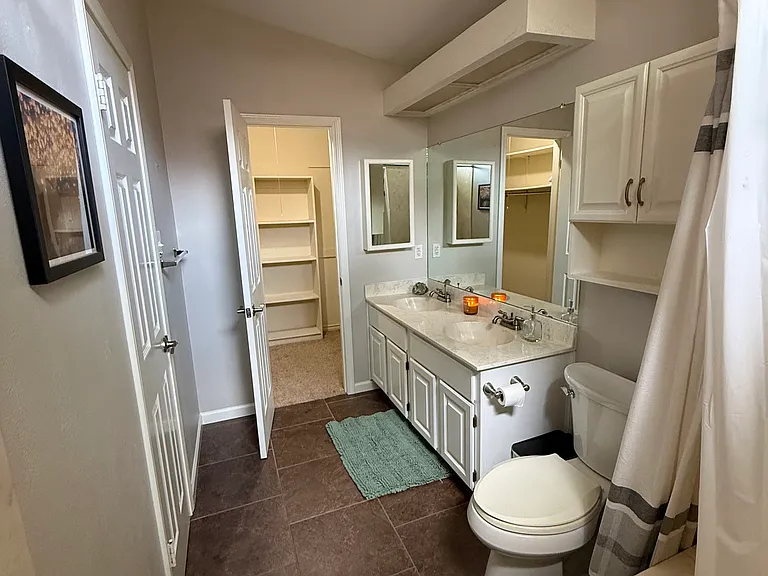 4005 Cortina Dr — Photo 7