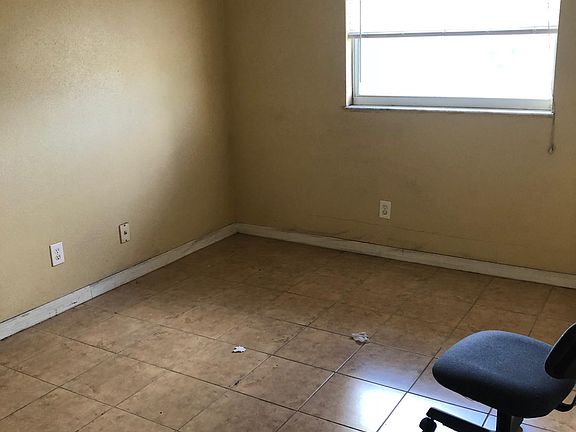5th image of 5885 Dahlia Dr APT 205