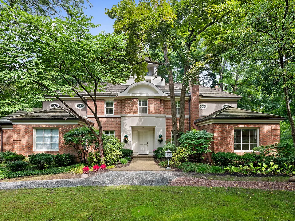 427 N Sheridan Rd