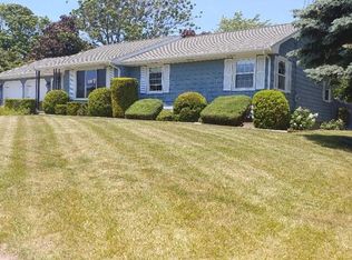 28 Content St, Somerset, MA 02725