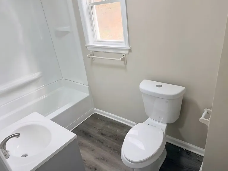 3-7 Maple St — Photo 13