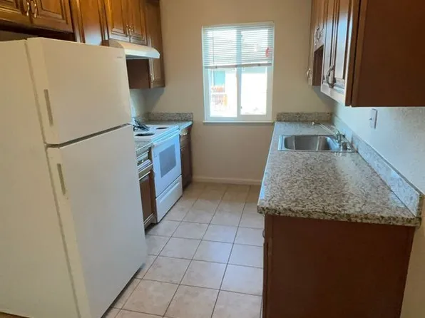 1510 Valley View Rd APT 13, Hollister, CA 95023