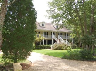 813 Saint Ann St, Gautier, MS 39553