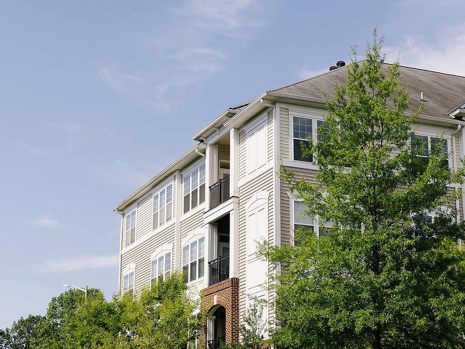 Building Photo 2