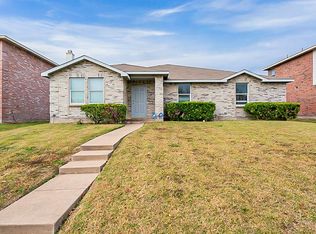 1511 Golden Grass Dr, Lancaster, TX 75134