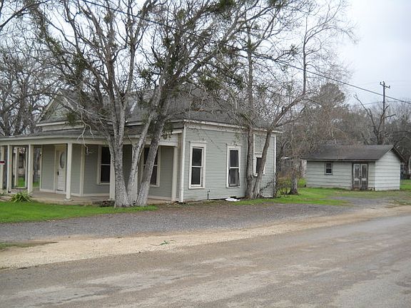 2nd image of 410 E 2nd St
