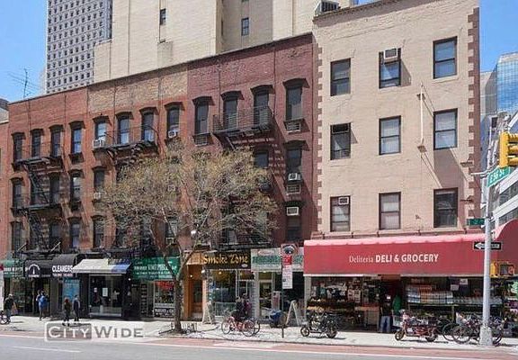 5th image of 1007 2nd Ave #3RW