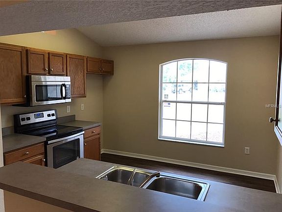 5th image of 816 Coleman Ave
