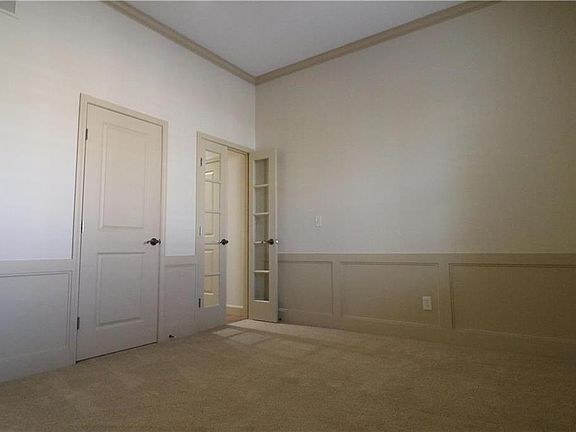 4th image of 12325 Long St