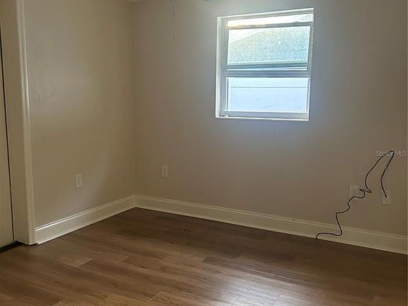 5th image of 2824 Meadow View Ave