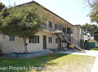 701 S Willowbrook Ave #B, Compton, CA 90220