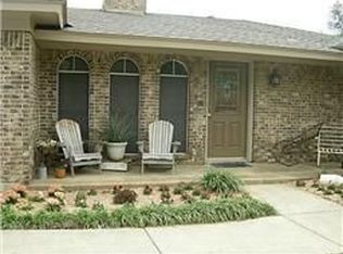 6524 Chilton Dr, North Richland Hills, TX 76182