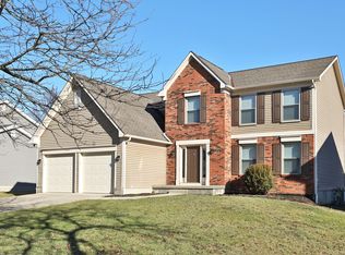 1352 River Trail Dr, Grove City, OH