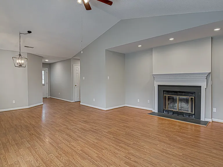 5022 Heathridge Ter — Photo 5