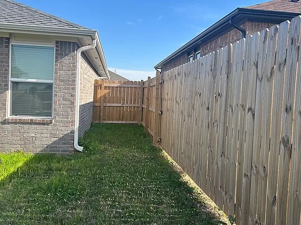 5544 Southwood Ave, Springdale, AR 72764