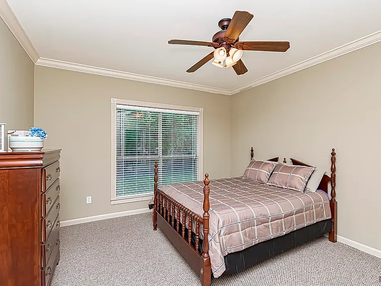 6342 Surrey Ln — Photo 8