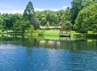 381 Carson Hollow Ln, Cumberland City, TN 37050