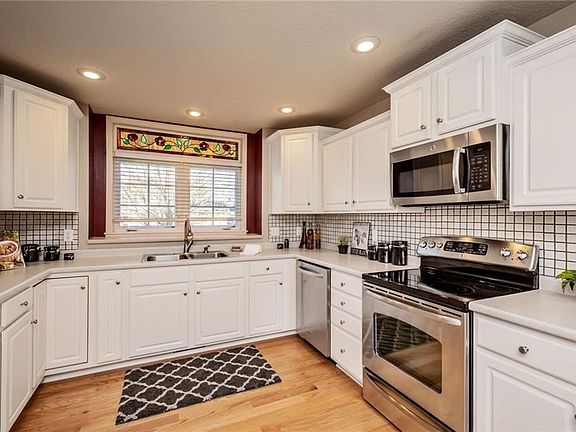 5th image of 5716 NW 93rd St
