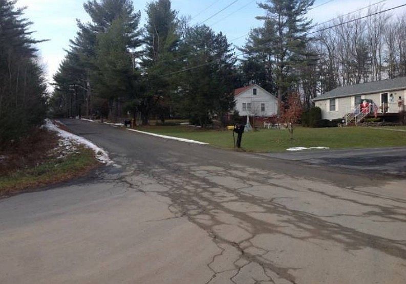 2nd image of 27 Maplewood Ave