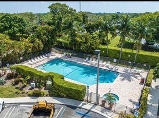 1910 Belmont Pl, Boynton Beach, FL 33436