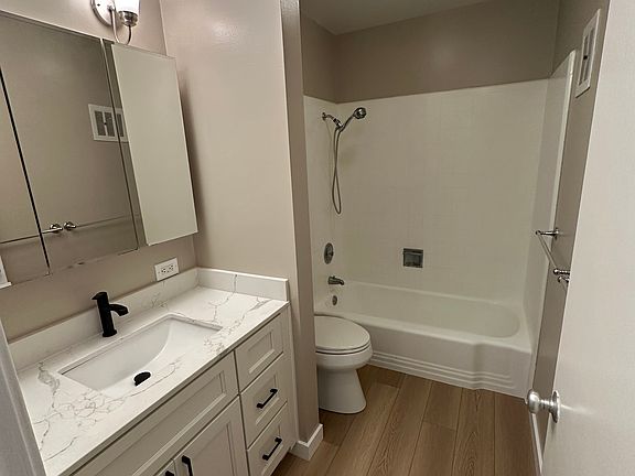 4th image of 62 Lower Via Casitas
