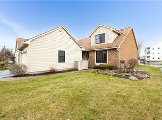 7 Island Ln, Canandaigua, NY 14424