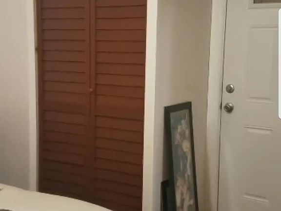 4th image of 5715 Tidewater Dr #B
