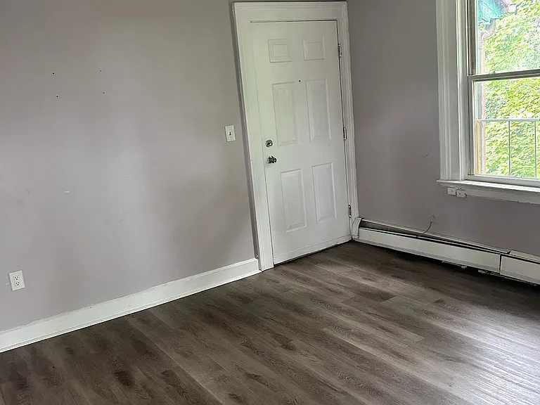 70 Sexton St #2S — Photo 1
