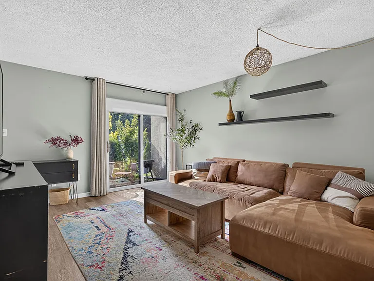 2190 Cartwright Pl — Photo 10