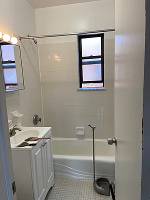 Rented by Oxford Property Group | media 11